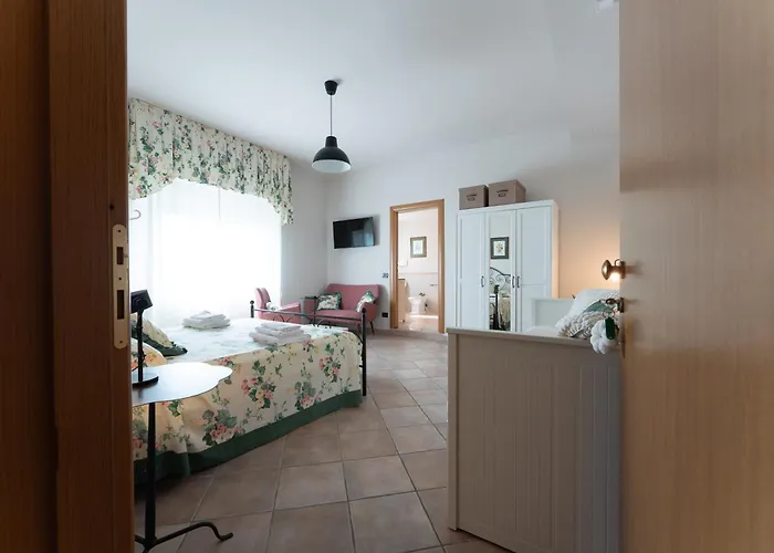 Tenuta Tre Gemme In Cantina - Don Rocco Κατάλυμα σε φάρμα Catignano